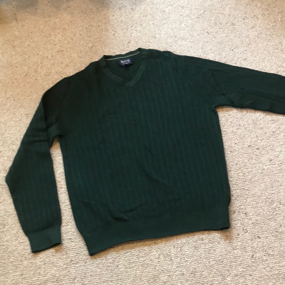 3/$25 💜Size L deep green Bass sweater